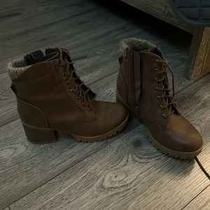 Women’s winter boots